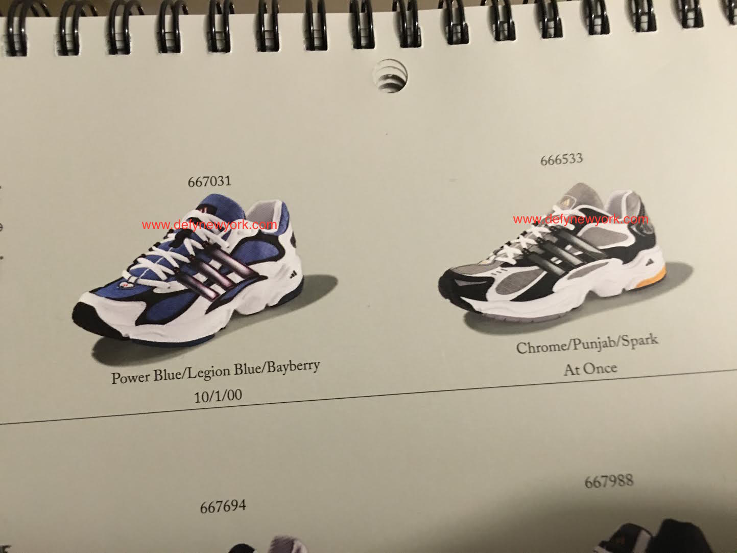 Shinkan sombra promedio Adidas Boston Running Shoe 2000