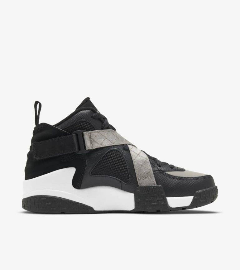 the-nike-air-raid-in-black-and-grey-returns-again-for-2020-but-should